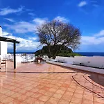 شقة Little Sea View لينثوس