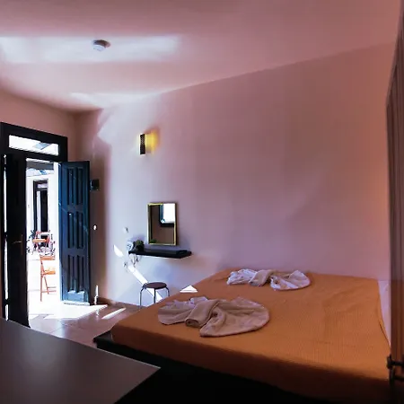 Little Sea View Apartment