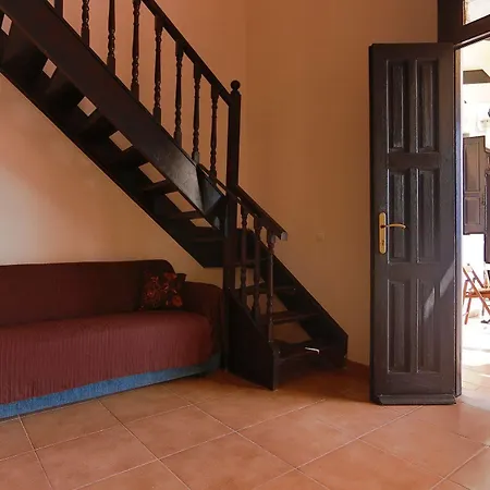 Little Sea View Apartment