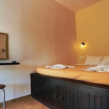 Little Sea View Apartment